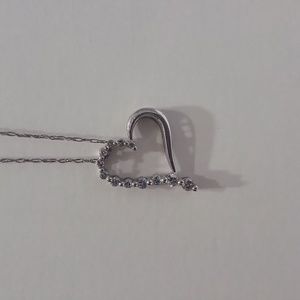 10Kt. White Gold Diamond Heart Necklace
